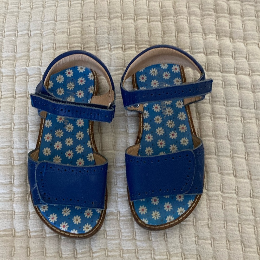 Mini Boden sandals